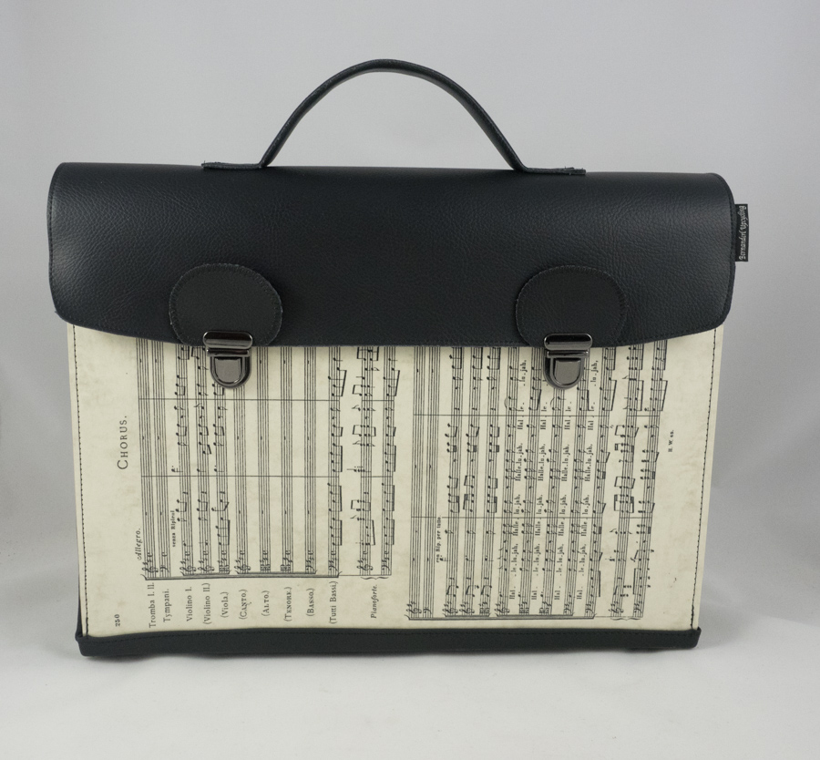 Aktentasche aus einem Notenblatt von Händel "Hallelujah"
