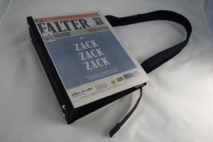 Damentasche aus der Zeitung FALTER - ZACK-ZACK-ZACK Ausgabe vom Mai 2019