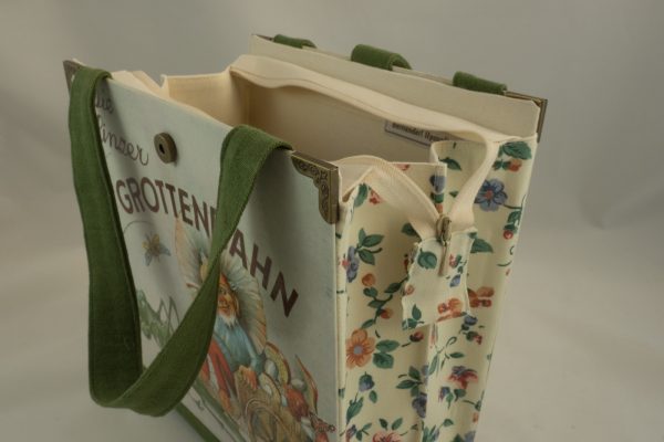 Tasche aus dem Buch "Die Linzer Grottenbahn"