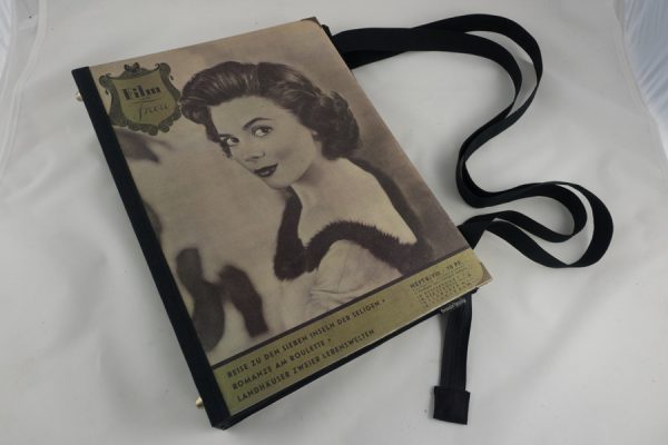 Sehr große Tasche aus dem Magazin "Film und Frau" der 1950er Jahre