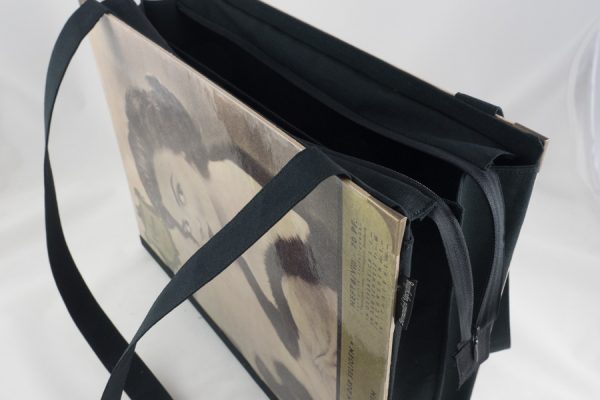 Sehr große Tasche aus dem Magazin "Film und Frau" der 1950er Jahre