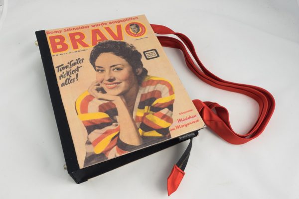 Große Tasche aus einem BRAVO vom Jahr 1958 mit Catherina Valente am Cover