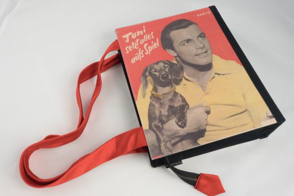 Große Tasche aus einem BRAVO vom Jahr 1958 mit Catherina Valente am Cover, Toni Seiler mit Hund auf der Rückseite