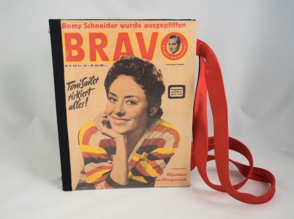 Große Tasche aus einem BRAVO vom Jahr 1958 mit Catherina Valente am Cover