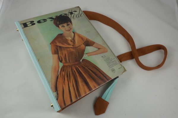 Große Tasche aus einem Beyer Mode Heft der 1960er Jahre