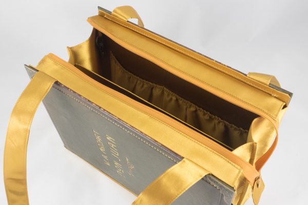 Tasche aus einem Notenbuch von Mozarts "Don Juan"