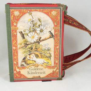 Tasche aus einem Buch "Goldene Kinderzeit" in rot mit Blumen und Frühlingsmotiven kombiniert mit einer roten Krawatte mit Blumen in ähnlichen Farben