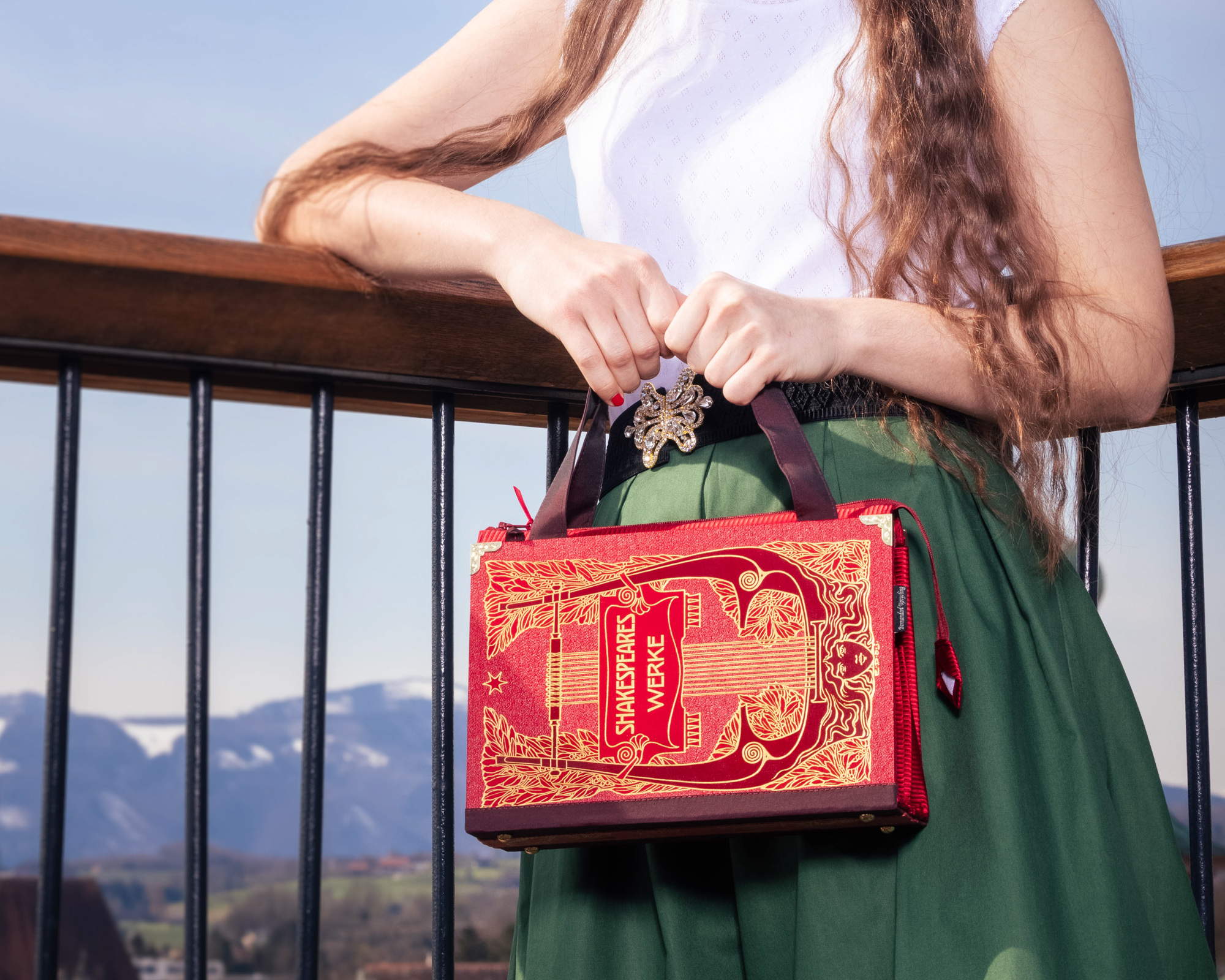 Werke diverser Literaten im Jugendstil-Bucheinband Image