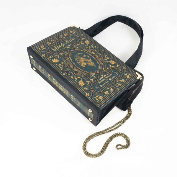 Tasche aus einem Prachtband von Lessings Werken in dunkelgrün mit gold/schwarzen Ornamenten und Prägungen kombiniert mit schwarzem Stoff