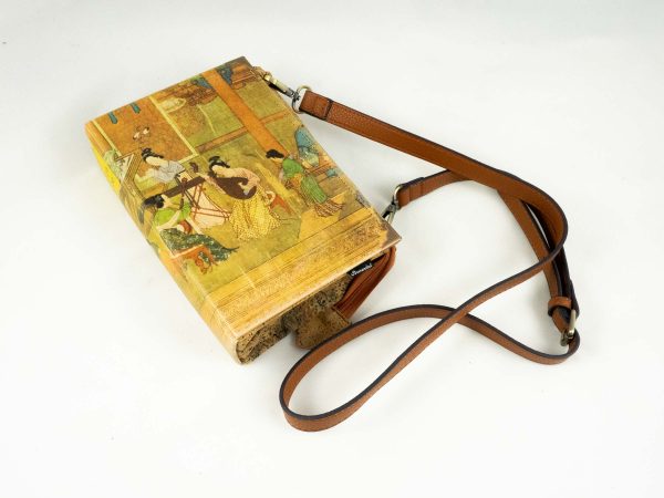 Tasche/Clutch aus einem Buch von Pearl S Buck "Mädchen Orchidee" mit Abbildungen des Lebens in einem chinesischen aristokratischen Haus, Tasche kombiniert mit einer Korkkrawatte